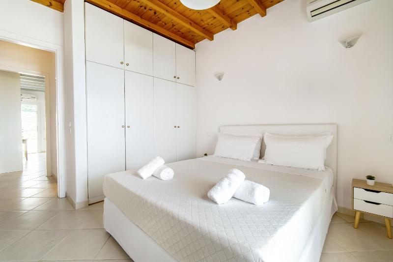 Lofos Apartments - image 5