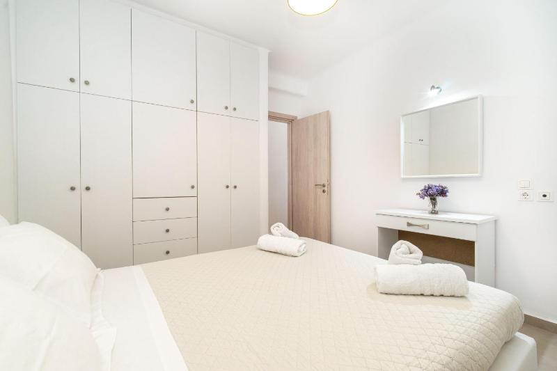 Apartment with Garden View image 1