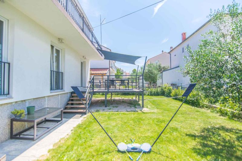 Apartment in Biograd na Moru - Biograd Riviera 43104 - image 2