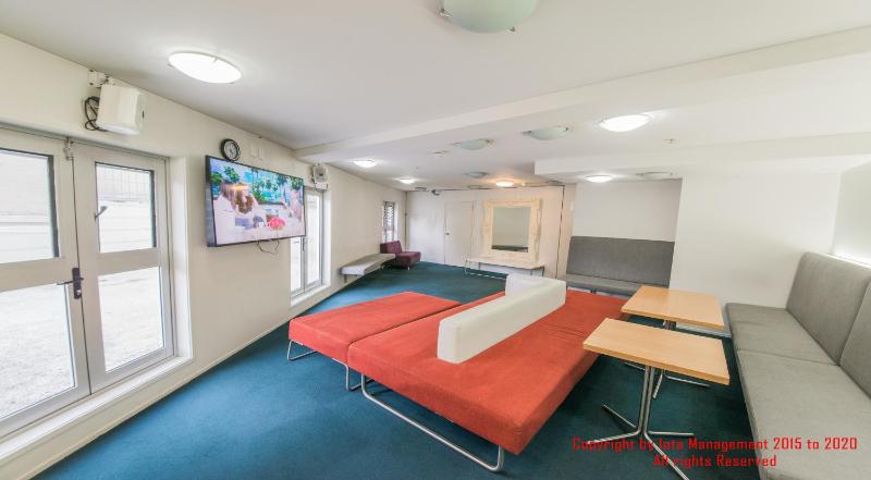 Columbia Apartments - image 5