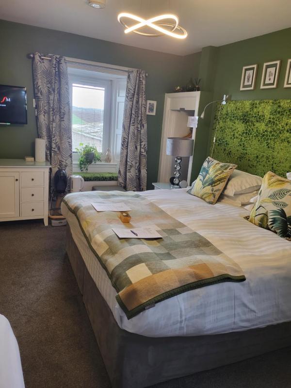 Double or Twin Room with View image 4