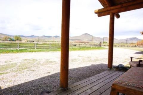 Family Room with Mountain View image 4