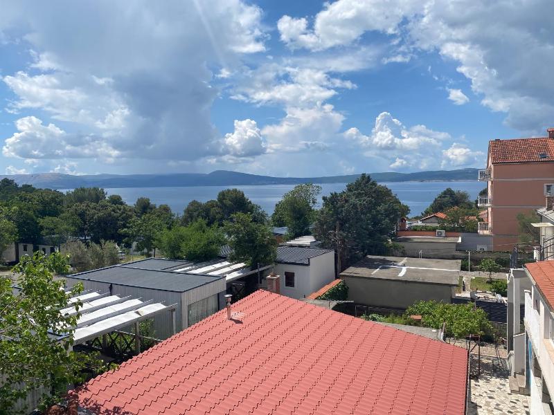 Apartment with Sea View image 3