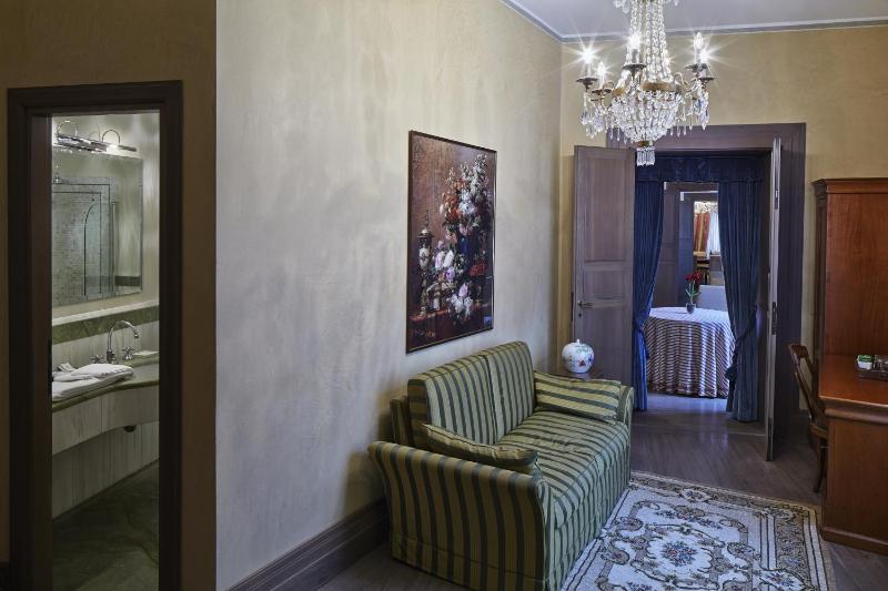 Suite image 2