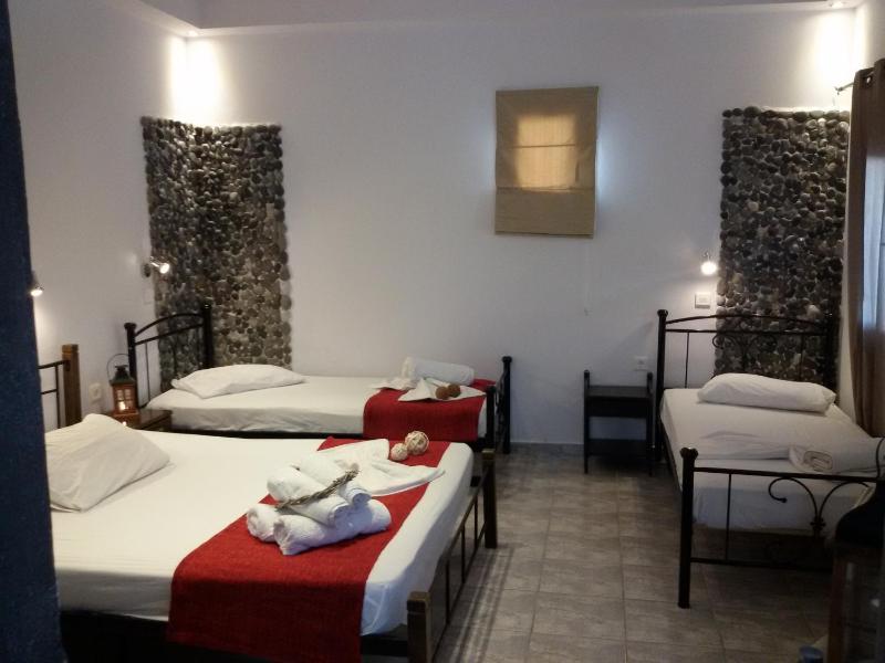 One-Bedroom Apartment image 4