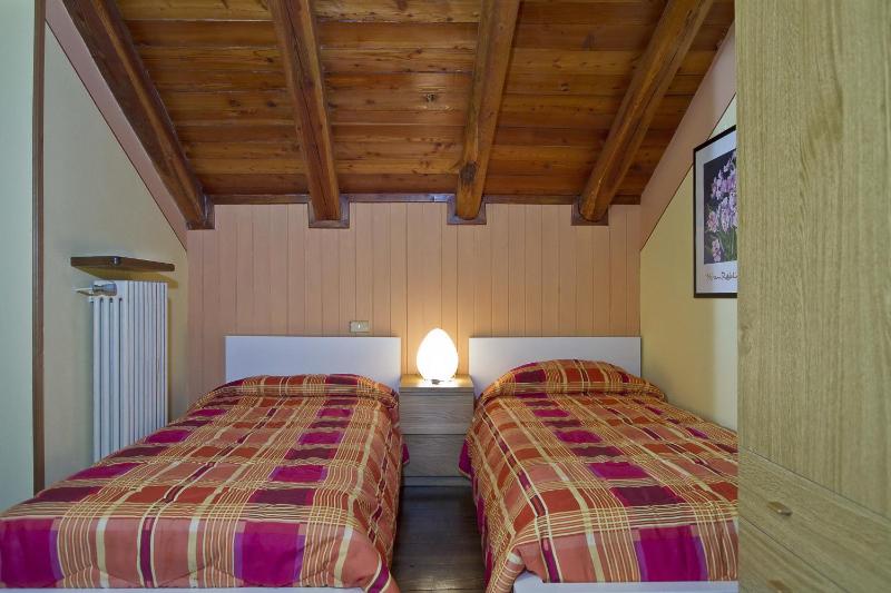 Two-Bedroom Apartment - Split Level image 1