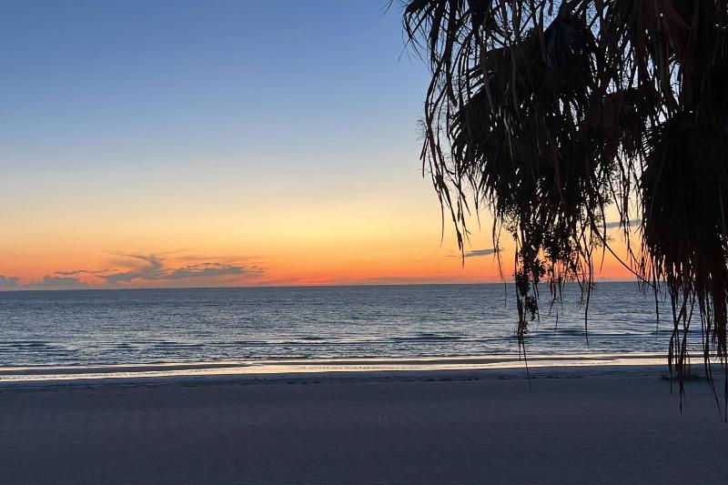 5F Crescent Beach Club - image 18