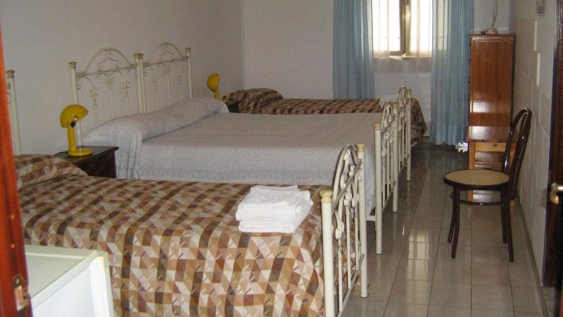 Quadruple Room image 3