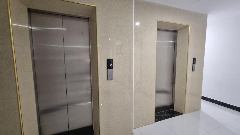 Era Apartment Khuc Thua Du - image 6
