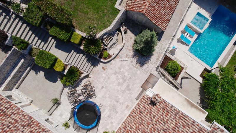 Villa image 4