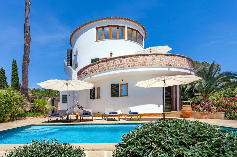 Standard Villa image 3