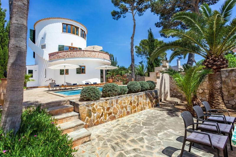 Standard Villa image 2