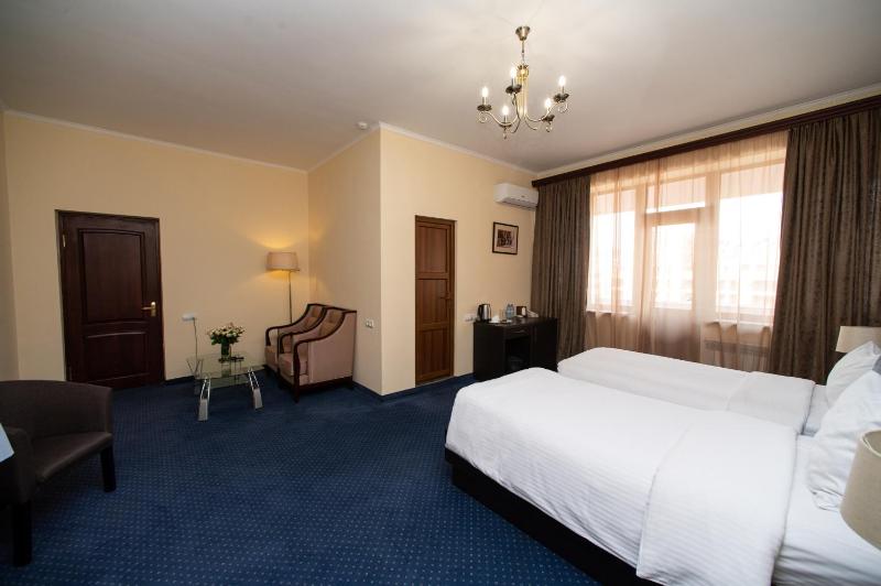 Family Suite image 3