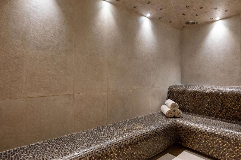Best Western Hotel & SPA Coeur De Cassis - image 48