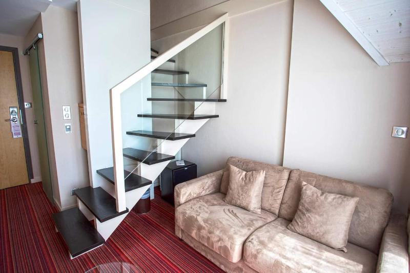 Family Room  with Sea or Swimming Pool View image 2