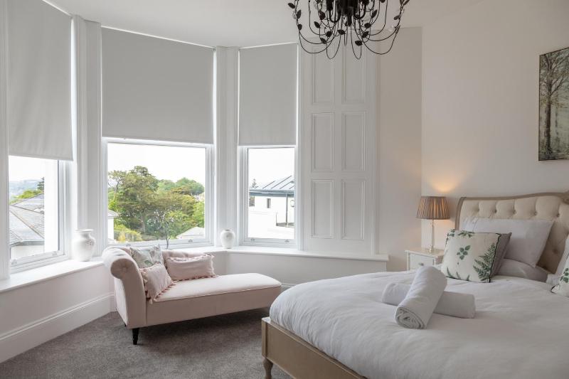 Rutland Heights - image 4