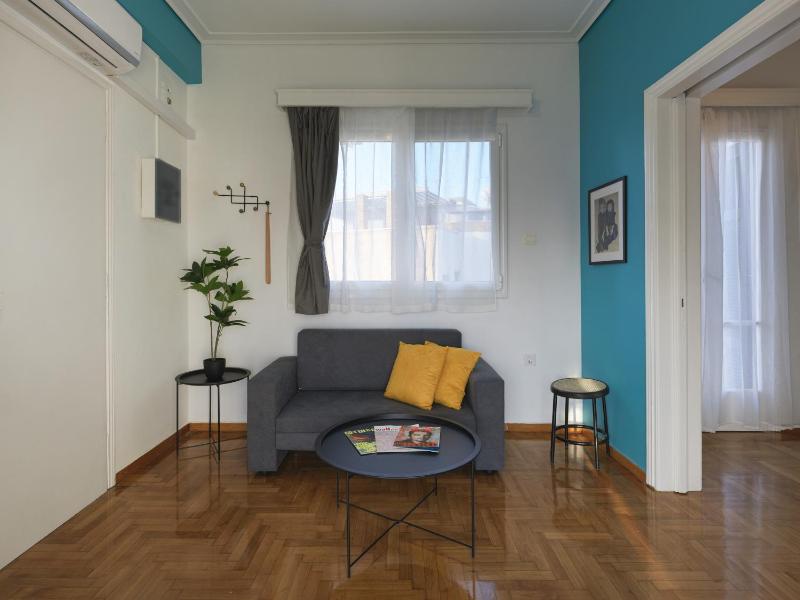 Acropolis View top floor apartment - image 8