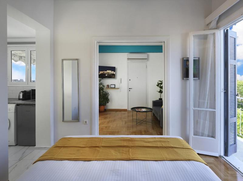 Acropolis View top floor apartment - image 16