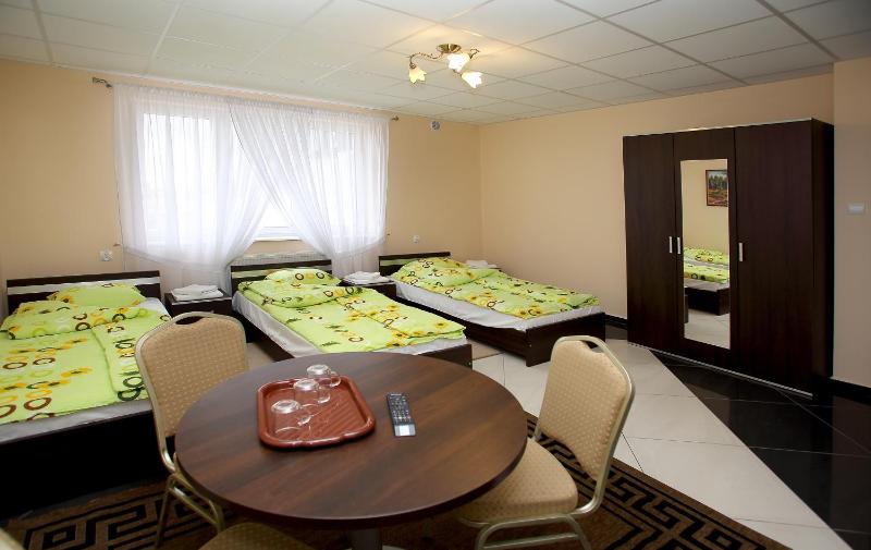 Triple Room image 2