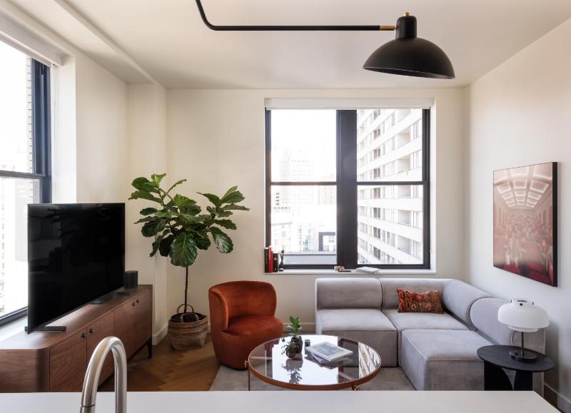 Deluxe Apartment image 1