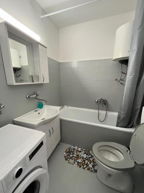 Sunny apartment - image 2