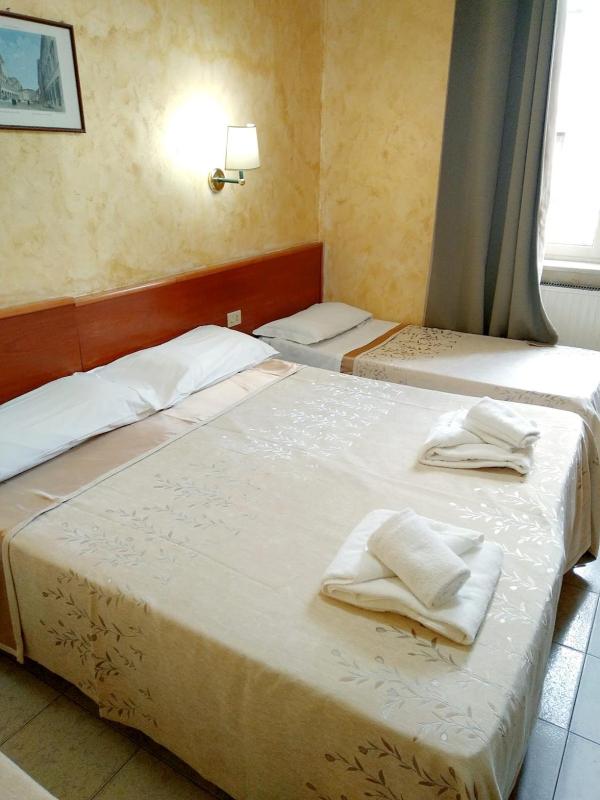 Quadruple Room image 3