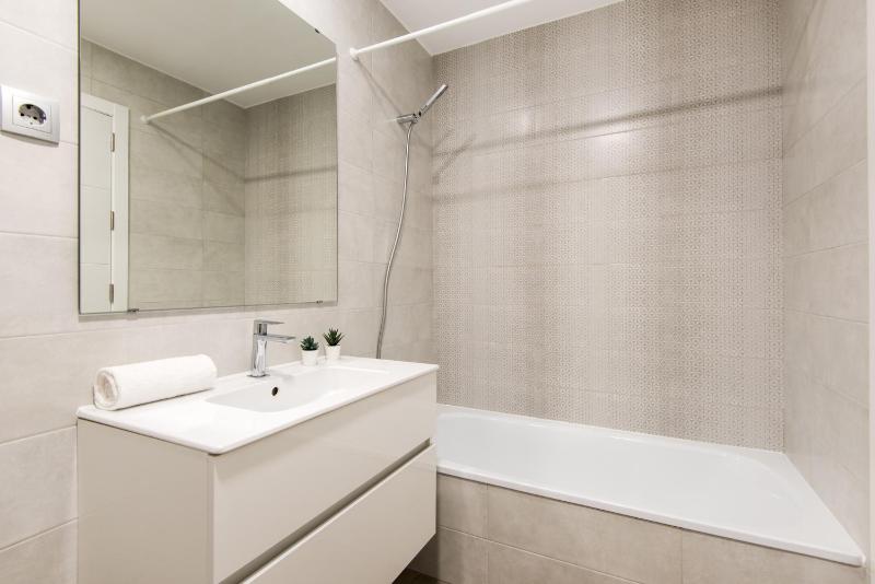 UNIVERSITY & TECH PARK MALAGA APARTMENT - image 24