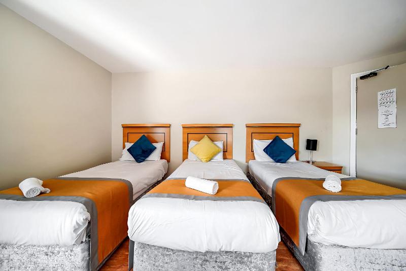 Triple Room image 1