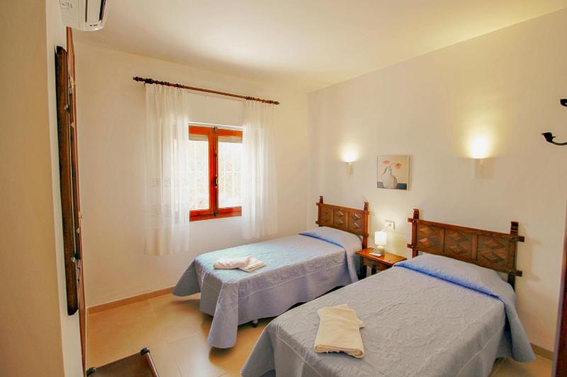 Tere - holiday home with private swimming pool in Calpe - image 9