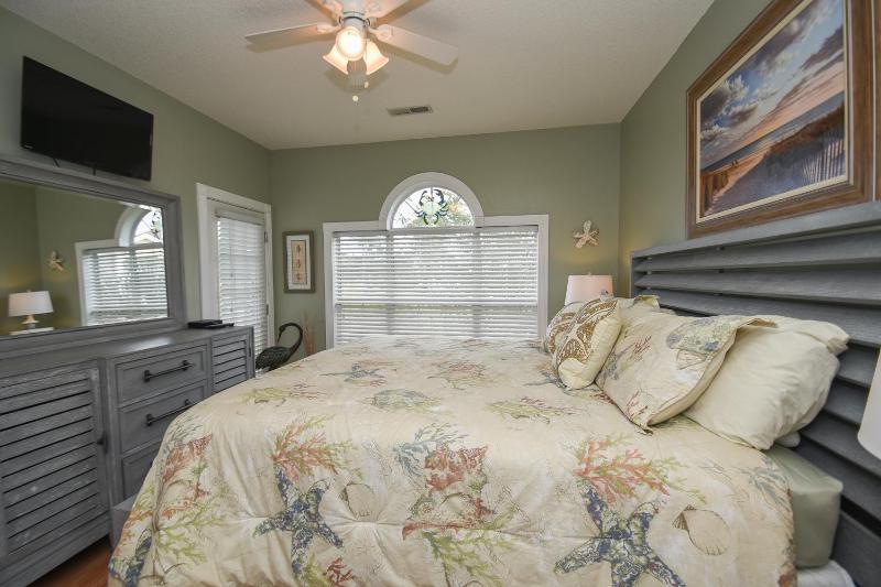 4673 Wild Iris Dr 203 Condo - image 8