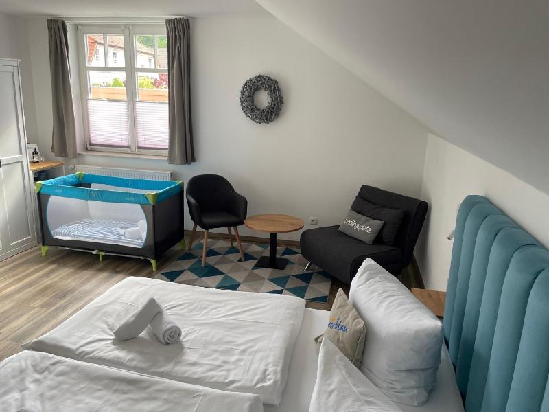 Deluxe Double Room image 2