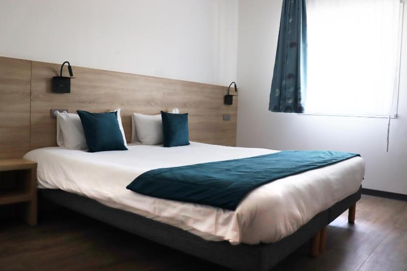 Superior Queen Room image 1