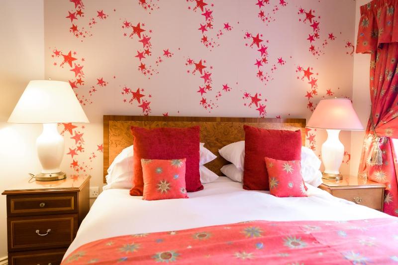Double Room image 3