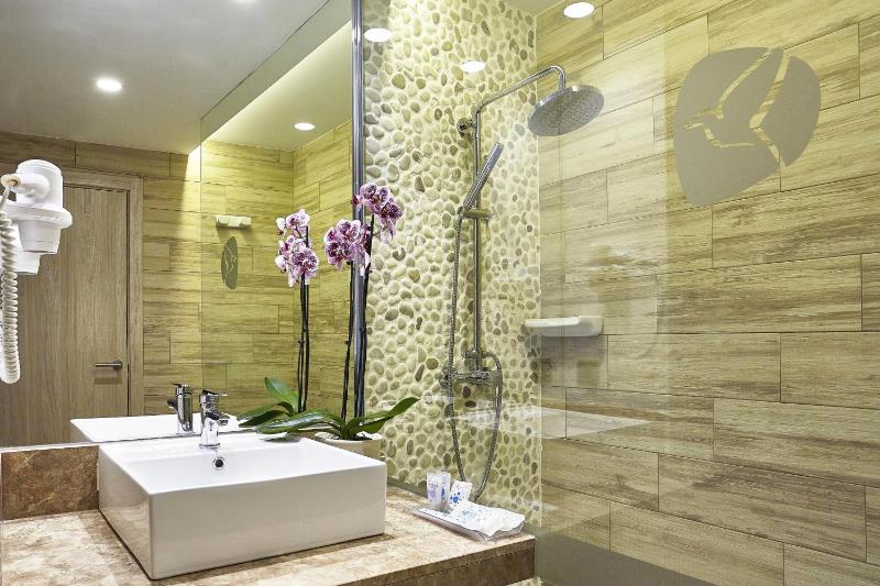 Double Room (1 Adult) image 3