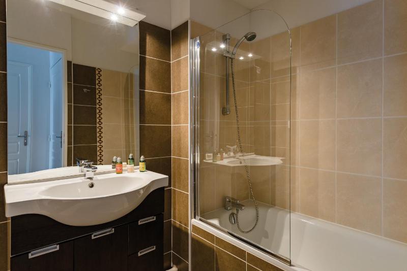 One-Bedroom Apartment (4 Adults) image 2