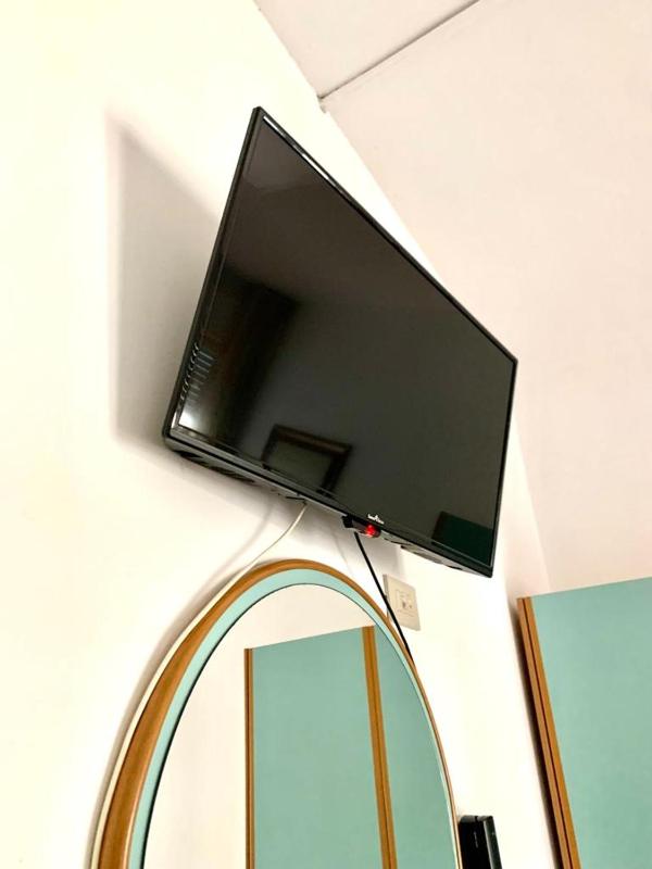 Single Room image 3