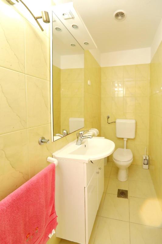 Grand Apartment Ljiljana - image 22