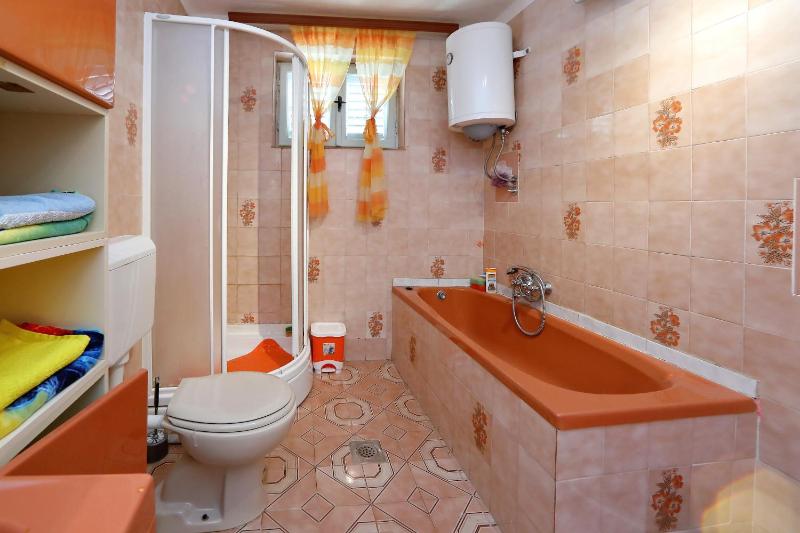 Grand Apartment Ljiljana - image 6