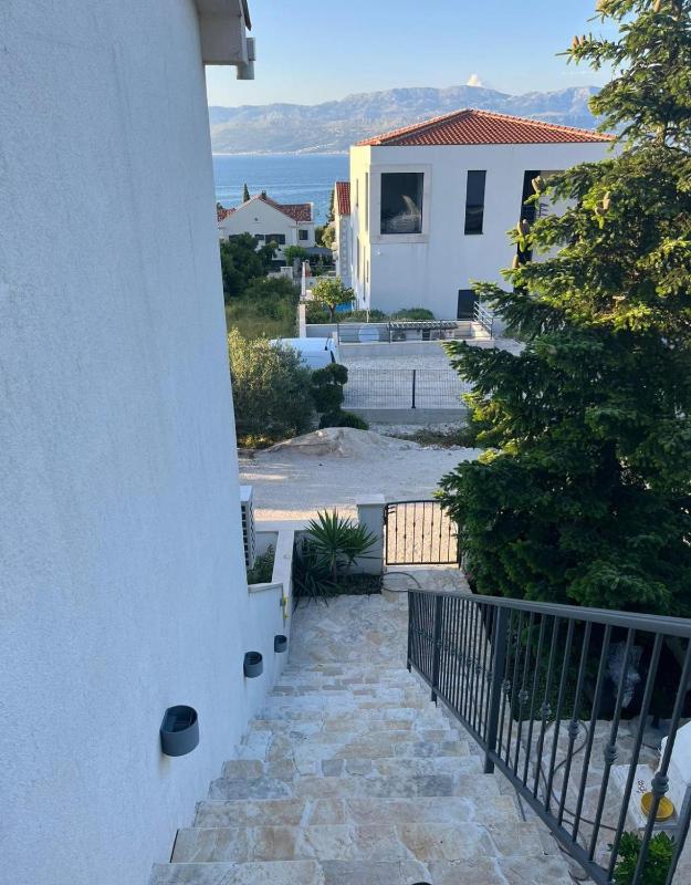 Apartment View - image 10