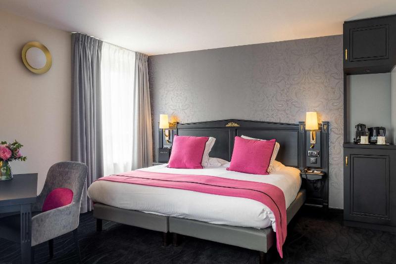 Deluxe Double Room image 1
