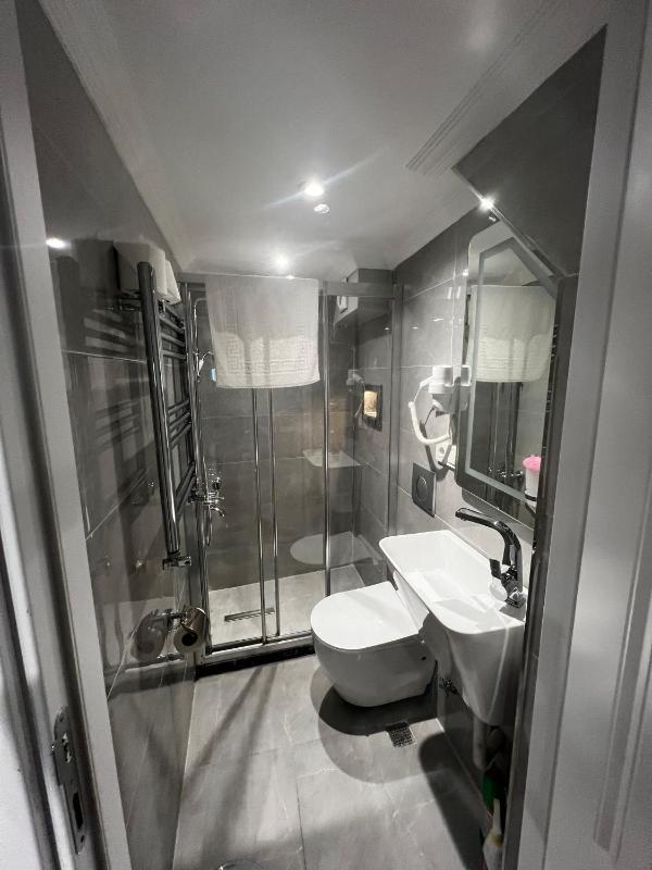 Violette Mansion Oldcity - image 2