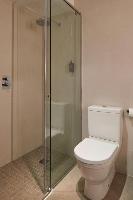 Easo Suite 2B by FeelFree Rentals - image 4