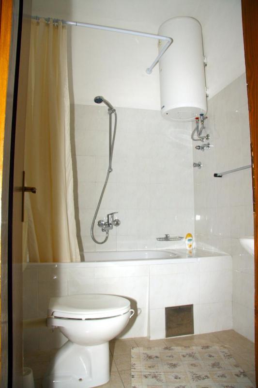 Apartment (3 Adults) image 3