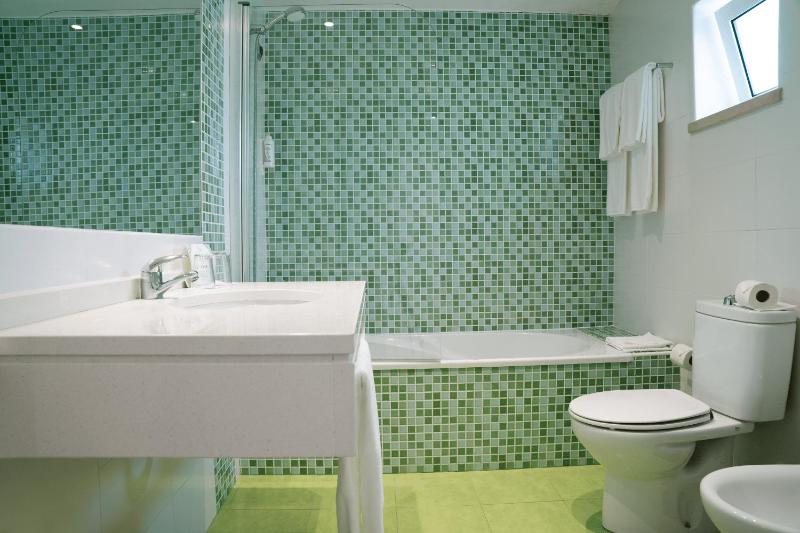 Villa (2 Adults) image 4