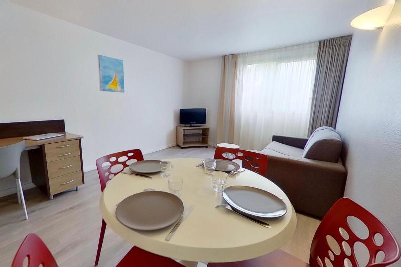 Apartment (4 Adults) image 1