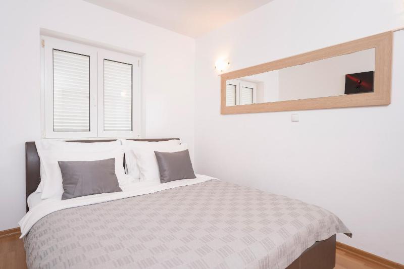 Villa Dalmatia Apartments - image 38