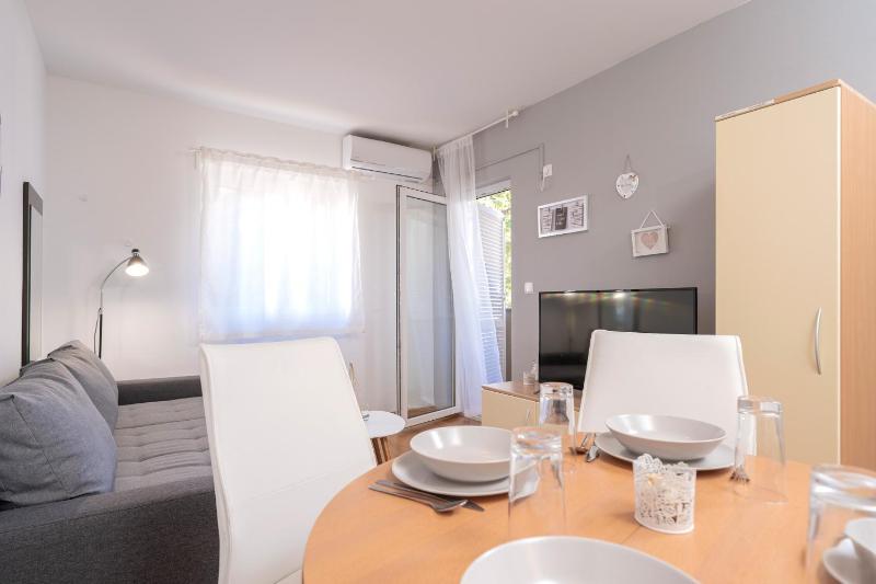 Villa Dalmatia Apartments - image 28