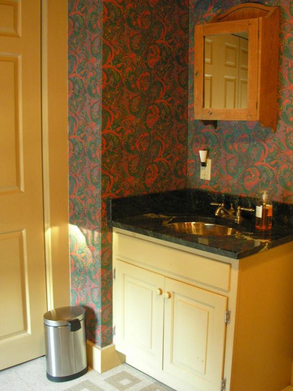 Quadruple Room with Bathroom image 4
