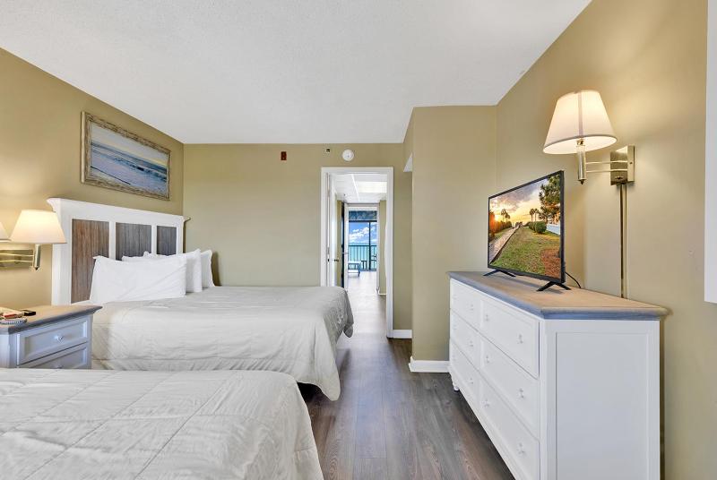 Queen Room with Sea View image 3