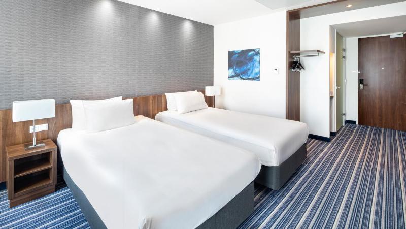 Standard Room image 3